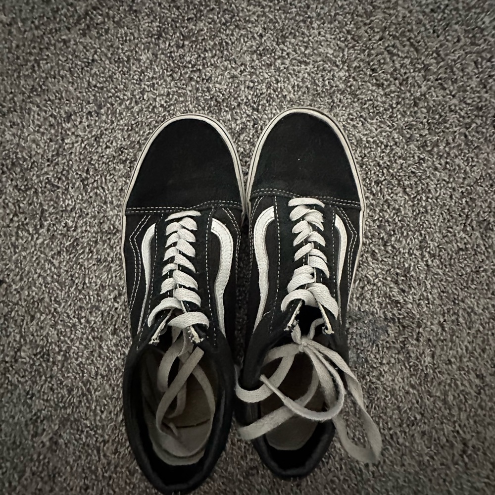 Vans lightly used black and white